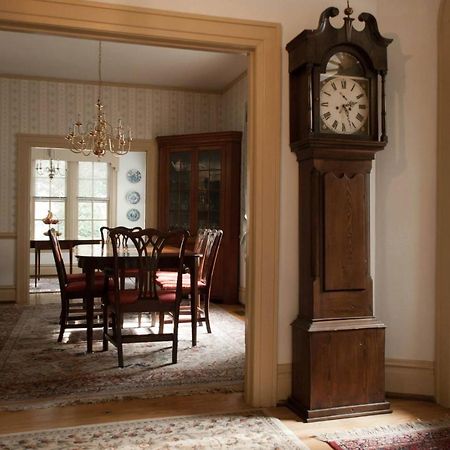 Colonial Capital B&B วิลเลียมส์เบิร์ก ภายนอก รูปภาพ