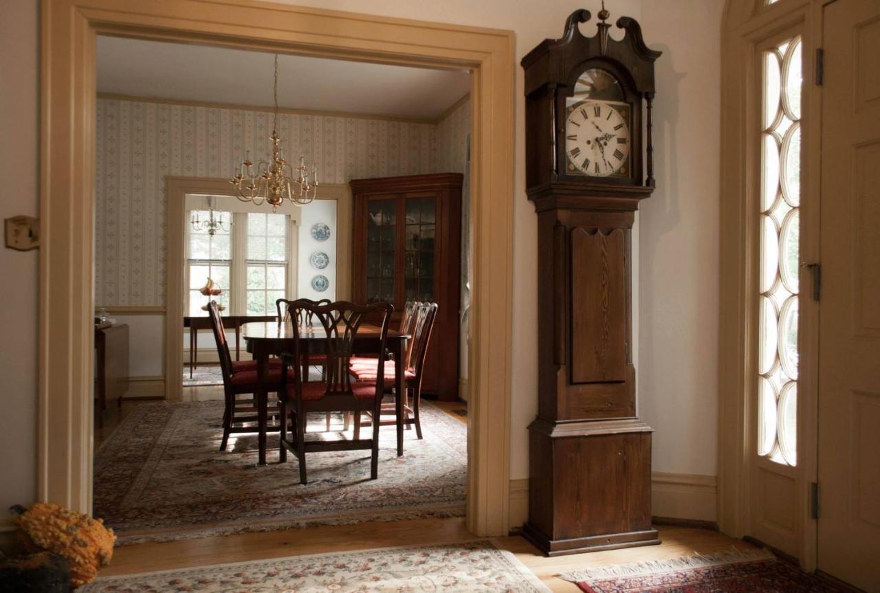 Colonial Capital B&B วิลเลียมส์เบิร์ก ภายนอก รูปภาพ